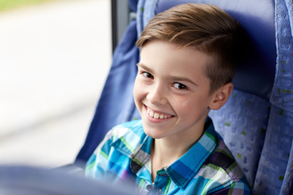 Location bus Nice - photo enfant dans le bus