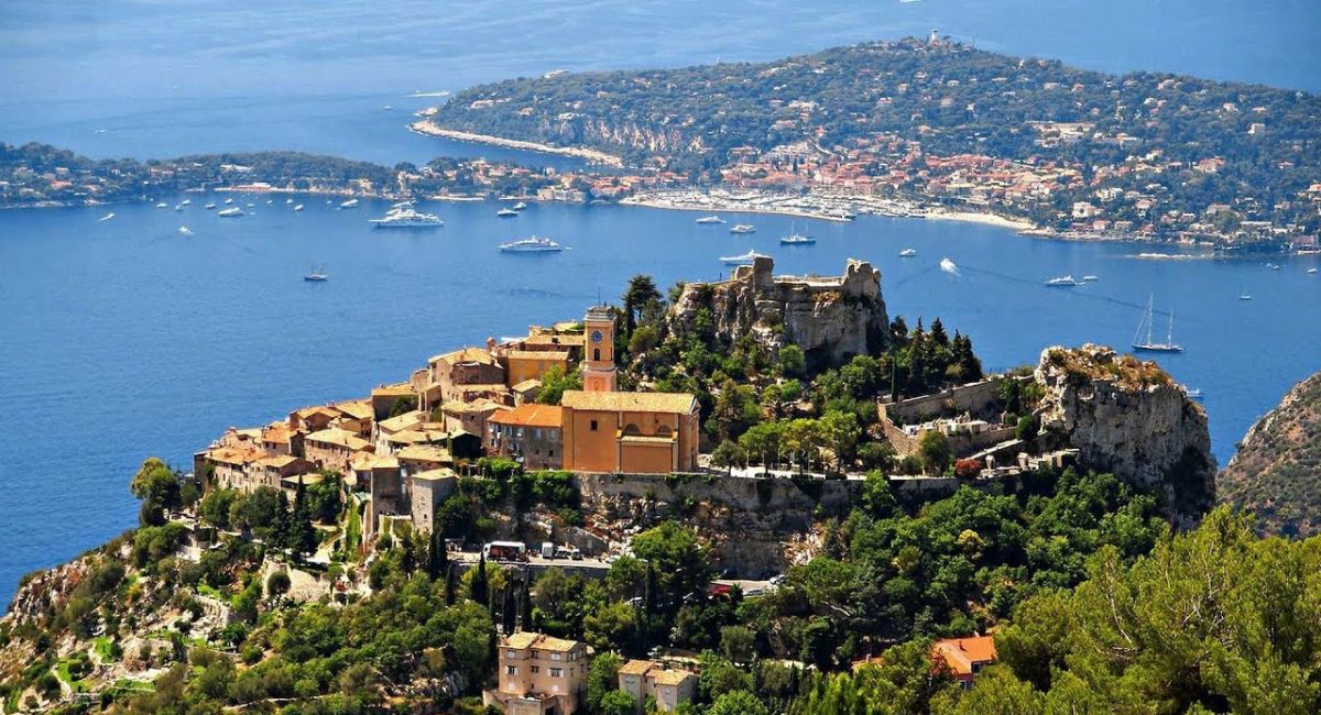 EZE VILAGE